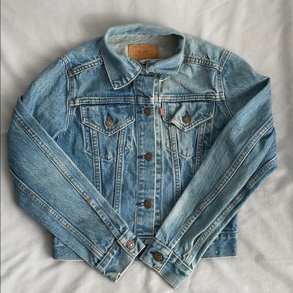 Levi's Jackets & Blazers - Vintage Levi’s Jean Jacket Women’s S